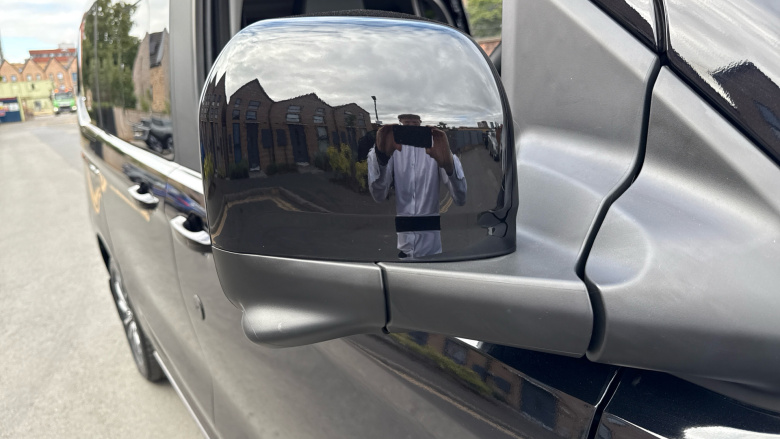 Ford Tourneo Custom 340 L1 Electric Rwd 160kW 65kWh H1 Titanium X 8 seater Auto